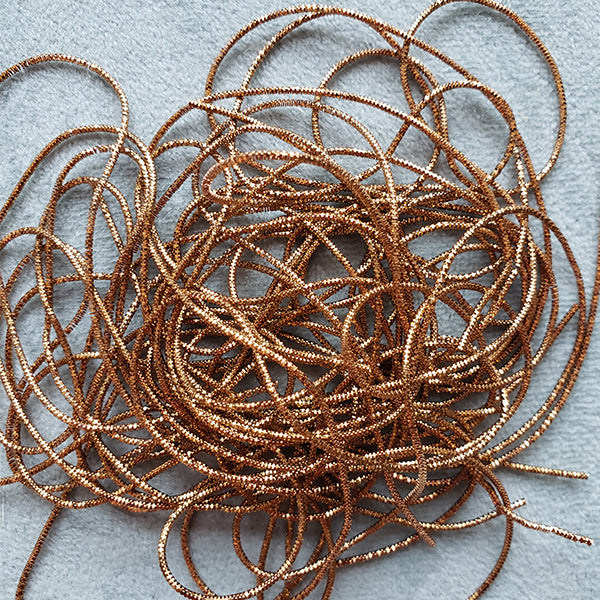 Materiales para bordar: Alambre francés para bordado en oro color bronce