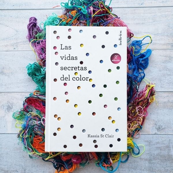 Libro sobre color Las Vidas Secretas de los colores de Kassia St. Clair