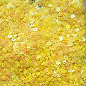 materiales para bordar a mano en pedrería: lentejuelas planas de color amarillo brillante tornasol