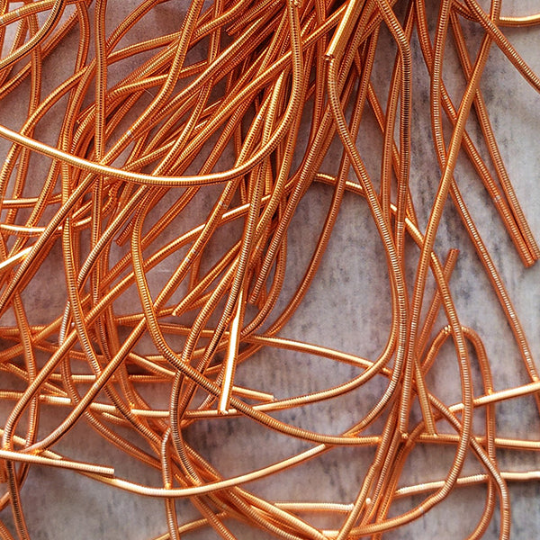 Materiales para bordar tipo gimp para bordar con abalorios y goldwork color naranjo