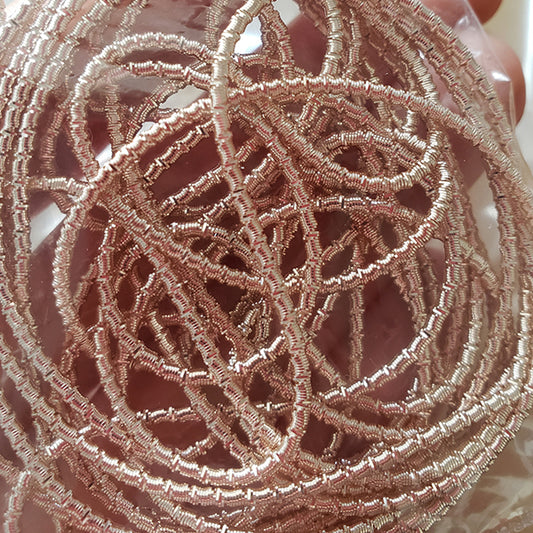 Materiales para bordar tipo opaco con diseño para bordar con abalorios y goldwork color rose gold