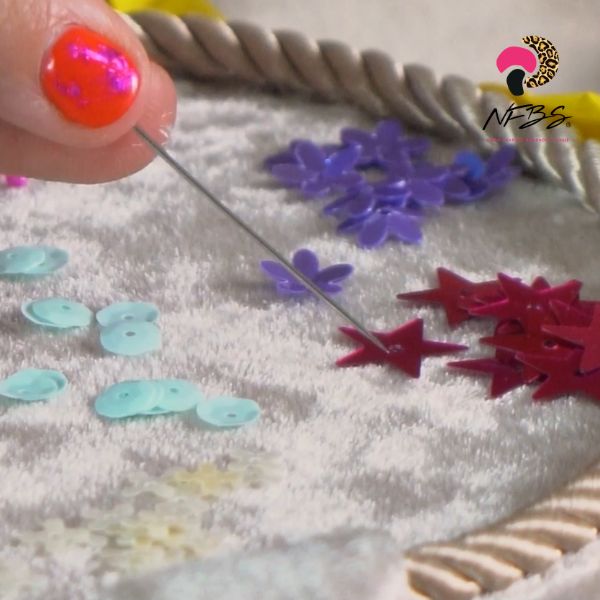 Lentejuelas con forma de copa, flor y estrella