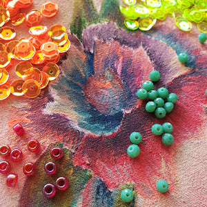 cursos de bordado online para aprender a bordar con pintura textil, hilos de bordar y pedrería